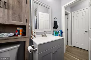 411 E Walnut St, Hebron, MD 21830 - Photo 33