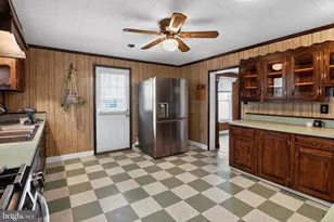 111 E Lillian St, Hebron, MD 21830 - Photo 9