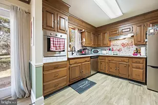 27504 Riverside Dr, Fruitland, MD 21826 - Photo 3