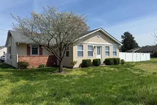 501 Chestnut St, Hebron, MD 21830 - Photo 1