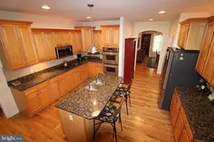 25392 Club Cir, Quantico, MD 21856 - Photo 35