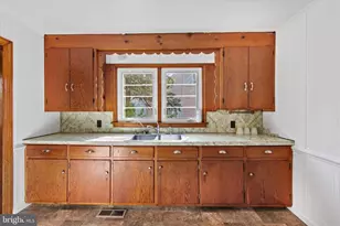 921 Brown St, Salisbury, MD 21804 - Photo 11