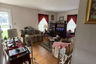 413 Chestnut St, Hebron, MD 21830 - Photo 3