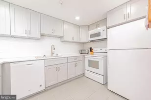 10700 Coastal Hwy, Ocean City, MD 21842 - Photo 15