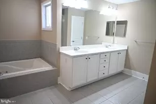 11468 Maid at Arms Ln, Berlin, MD 21811 - Photo 31