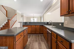 11468 Maid at Arms Ln, Berlin, MD 21811 - Photo 9