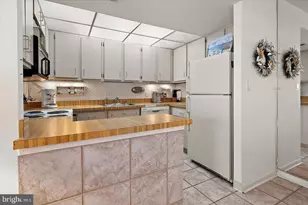 10900 Coastal Hwy, Ocean City, MD 21842 - Photo 11