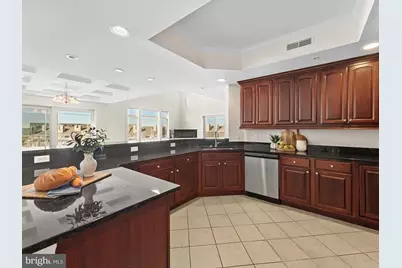 310 13th Street #302, Ocean City, MD 21842 - Photo 17