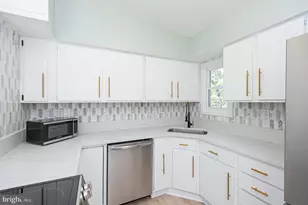 6438 Knoll Hill Dr, Berlin, MD 21811 - Photo 5