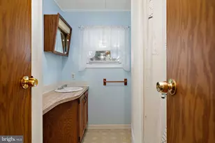 13306 Colonial Rd, Ocean City, MD 21842 - Photo 43