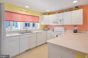 5606 Coastal Hwy, Ocean City, MD 21842 - Photo 9