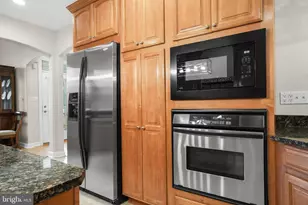 11530 Country Club Dr, Berlin, MD 21811 - Photo 9
