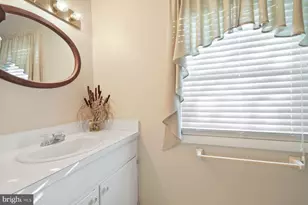 10615 Shifting Sands Dr, Ocean City, MD 21842 - Photo 25