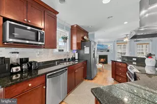 208 7th St, Ocean City, MD 21842 - Photo 7