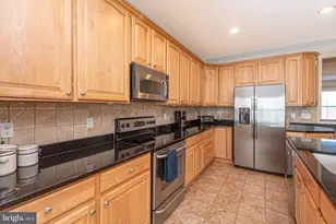 18 Canal Side Mews W, Ocean City, MD 21842 - Photo 35