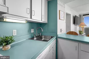 10900 Coastal Hwy, Ocean City, MD 21842 - Photo 25