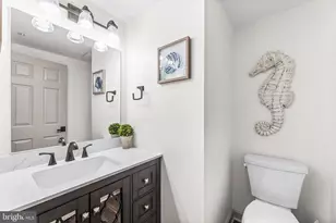 19 Fountain Dr W, Ocean City, MD 21842 - Photo 17