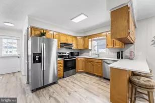 14104 Dukes Ave, Ocean City, MD 21842 - Photo 31