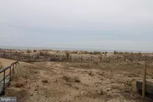 8203 Atlantic Ave, Ocean City, MD 21842 - Photo 19