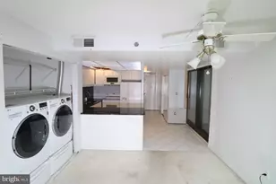 8203 Atlantic Ave, Ocean City, MD 21842 - Photo 5