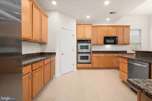 11652 Maid at Arms Ln, Berlin, MD 21811 - Photo 15