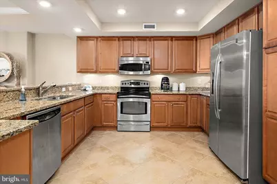 121 81st Street #404, Ocean City, MD 21842 - Photo 17