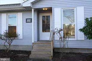 302 Franklin Ave, Berlin, MD 21811 - Photo 3