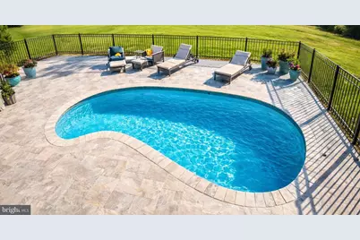 10214 Battle Colors Lane, Berlin, MD 21811 - Photo 3