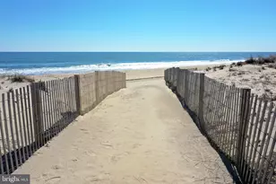 8305 Atlantic Ave, Ocean City, MD 21842 - Photo 9