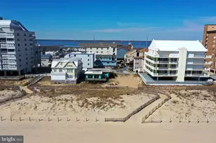 8305 Atlantic Ave, Ocean City, MD 21842 - Photo 17