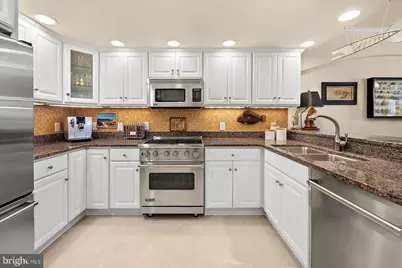 5901 Atlantic Avenue #404, Ocean City, MD 21842 - Photo 9