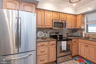 9307 Chesapeake Dr, Ocean City, MD 21842 - Photo 5