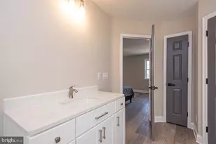 9405 Lake View Dr, Berlin, MD 21811 - Photo 29