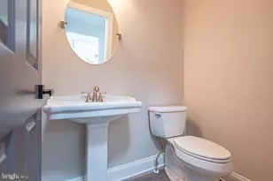 9405 Lake View Dr, Berlin, MD 21811 - Photo 33