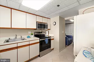9800 Coastal Hwy, Ocean City, MD 21842 - Photo 17