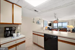 9800 Coastal Hwy, Ocean City, MD 21842 - Photo 21