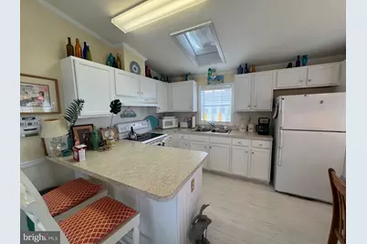 8830 Bay Ridge Dr Drive, Berlin, MD 21811 - Photo 13