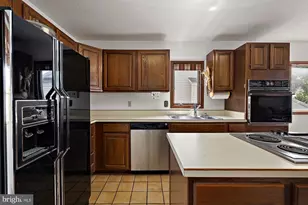 704 N Surf Rd, Ocean City, MD 21842 - Photo 25