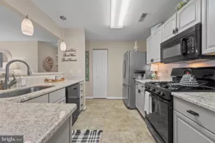 7411 Yacht Club Dr, Berlin, MD 21811 - Photo 13