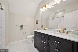 11409 Maid at Arms Ln, Berlin, MD 21811 - Photo 35