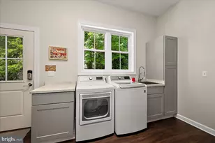 11409 Maid at Arms Ln, Berlin, MD 21811 - Photo 27