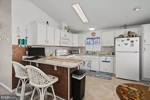 208 Timberline Cir, Berlin, MD 21811 - Photo 9