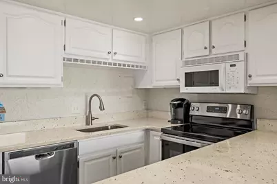 9400 Coastal Highway #302, Ocean City, MD 21842 - Photo 13