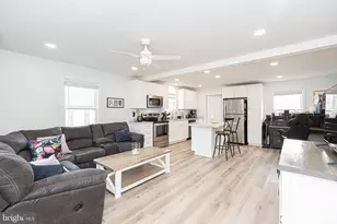 409 W Market St, Snow Hill, MD 21863 - Photo 3