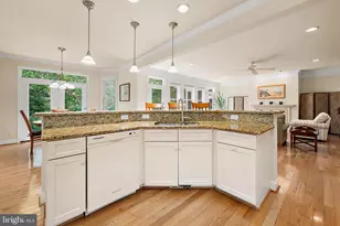 11654 Maid at Arms Ln, Berlin, MD 21811 - Photo 23