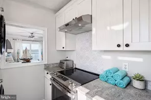 411 Bayshore Dr, Ocean City, MD 21842 - Photo 15