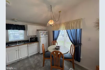 8810 Bay Ridge Drive, Berlin, MD 21811 - Photo 7