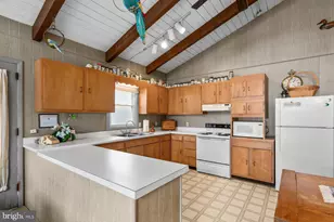 13 79th St, Ocean City, MD 21842 - Photo 9