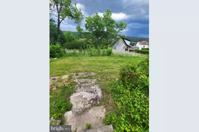 413 Delaware Street, Monessen, PA 15062 - Photo 17
