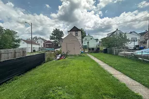 2018 Constitution Blvd, New Kensington, PA 15068 - Photo 9